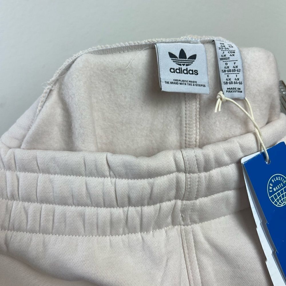 Adidas ESSENTIALS FLEECE JOGGERS (PLUS SIZE) - Picture 11 of 11